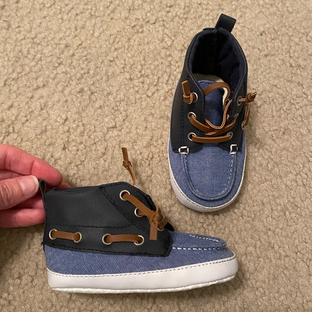 Gap high top shoes size 12-18m.